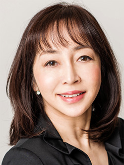 大槻奈那 氏